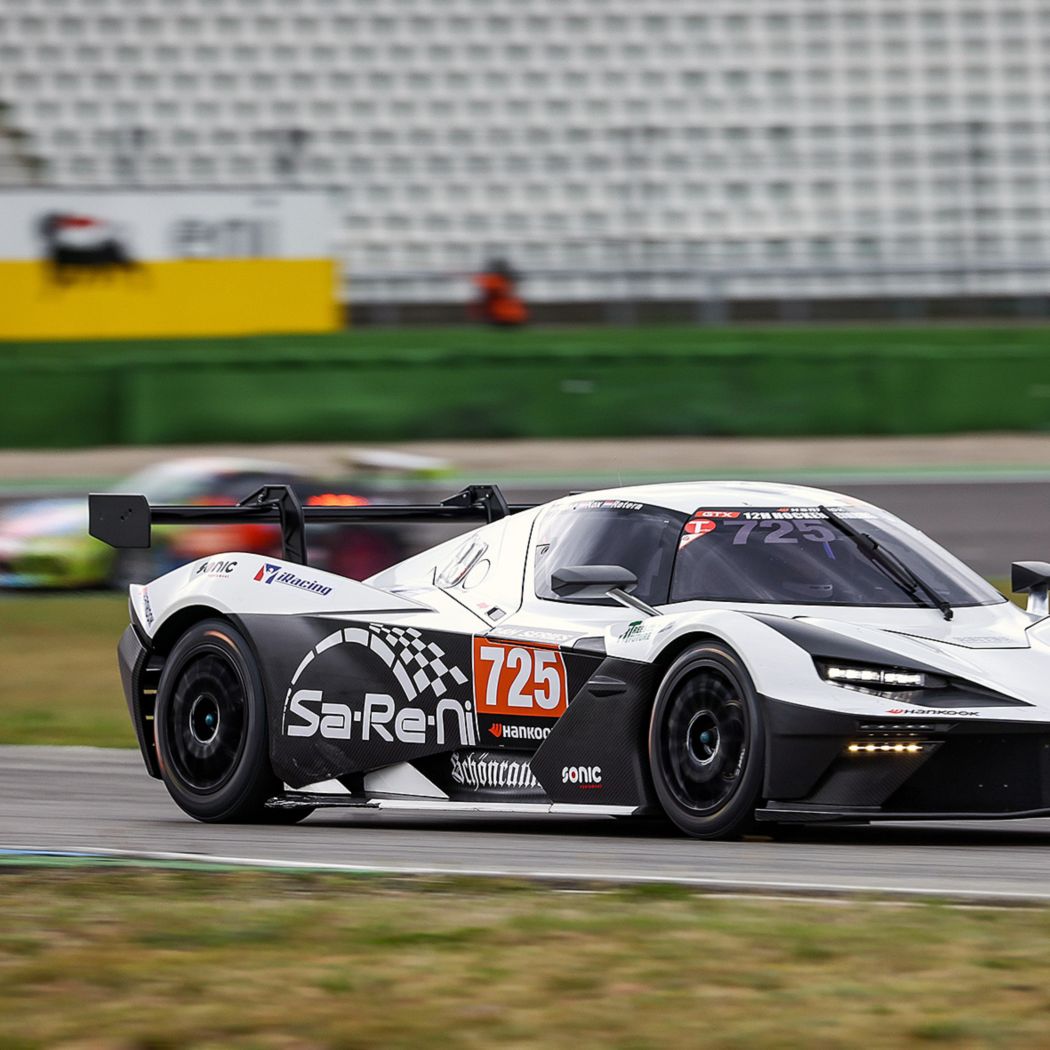 LONG-DISTANCE SUCCESSES FOR THE KTM X-BOW GTX: SENSATION IN JAPAN 